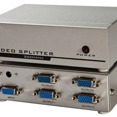 מפצל VGA כולל מגבר ל-4 מסכים
